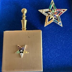 Rare vintage 1950s Eastern Star Gemstone Brooch and Pocket Ashtray